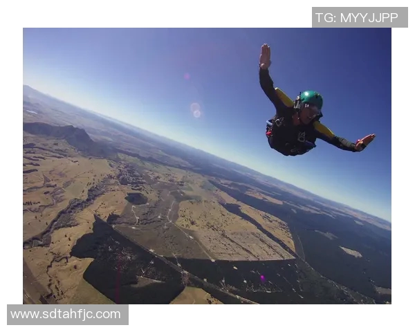 杭州攀岩队的拼搏之路极限运动联赛特别报道揭秘他们的奋斗与梦想