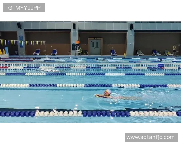 提高游泳成绩的技巧与系统化训练方法探索
