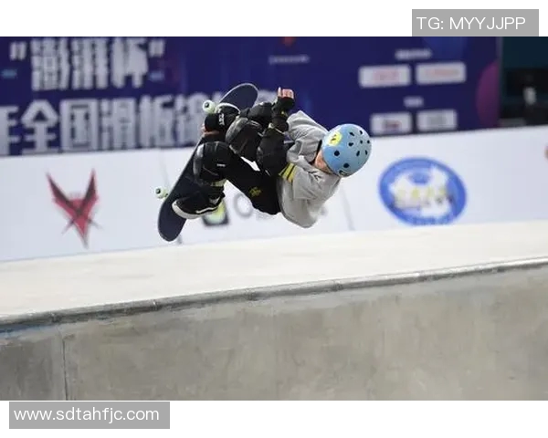 南京滑板队在滑板精英赛中的速度表现分析与点评